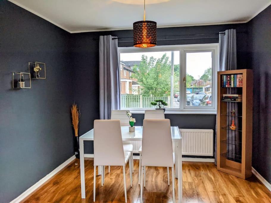 Hidden Gem !Stunning 3 Bedroom Home In Sheffield Handsworth 외부 사진