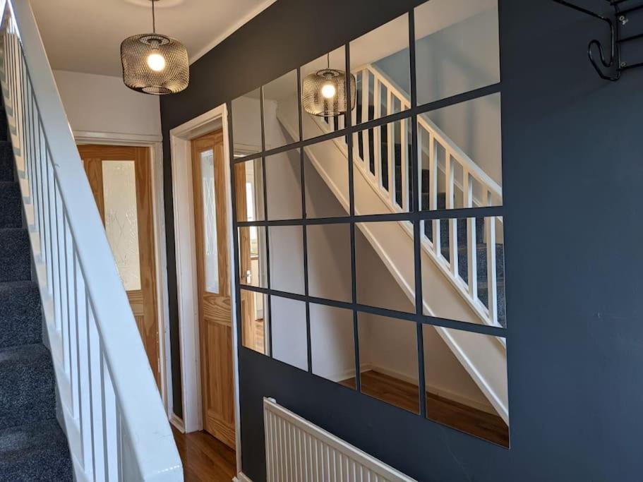 Hidden Gem !Stunning 3 Bedroom Home In Sheffield Handsworth 외부 사진